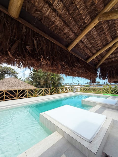 2 outdoor pools