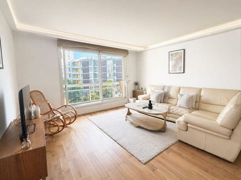 Apartment | Living area