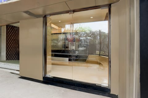 House | Reception