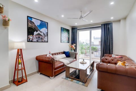 House | Reception