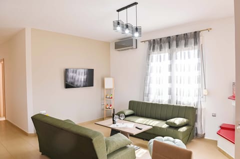 Apartment, Mountain View | Living area | Smart TV