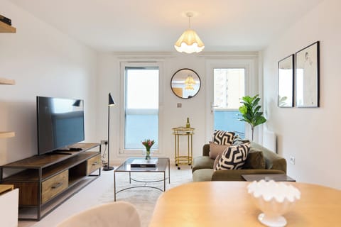 Apartment, Balcony | Living area