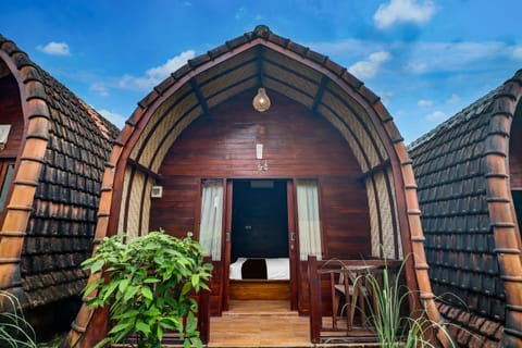 Deluxe Double Room | Free WiFi, bed sheets
