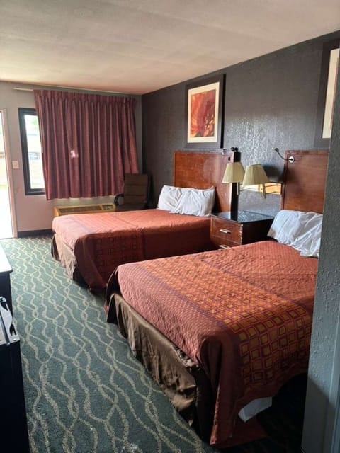 Economy Double or Twin Room, Lake View | Free WiFi