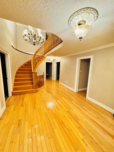 House, Multiple Bedrooms, Accessible, Smoking | Interior