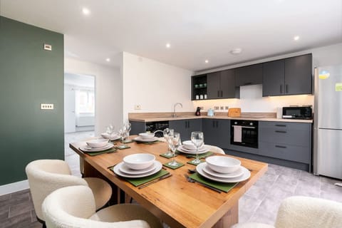 House | 3 bedrooms, high-speed internet