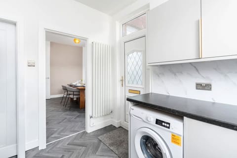 House | 3 bedrooms, Internet