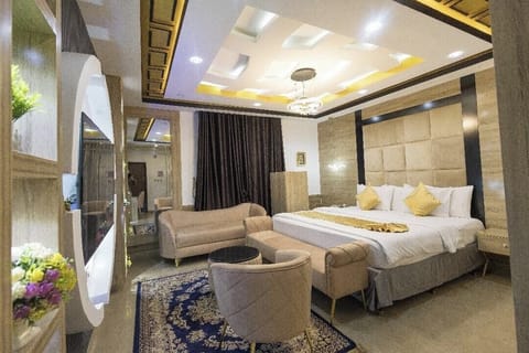 Economy Room, Balcony, City View | Desk, laptop workspace, blackout drapes, soundproofing