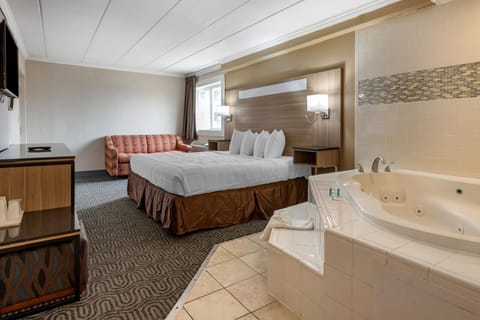 In-room safe, free WiFi