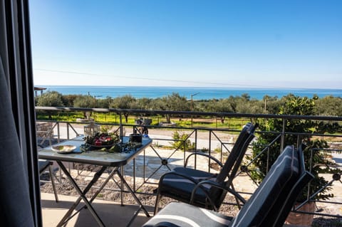 Two Bedroom Apartment with Sea view | Property grounds