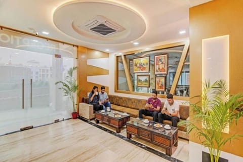 Luxury Room, Balcony, City View | Lobby