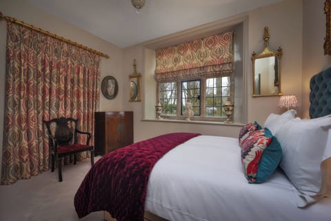 5 bedrooms, WiFi (free), individually decorated, individually furnished