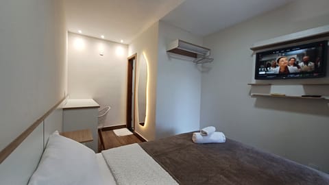 Comfort Double Room, 1 Queen Bed, Non Smoking | Free WiFi