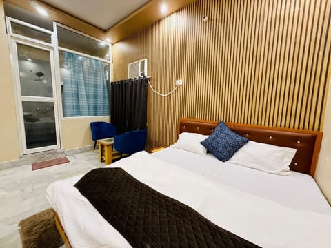 Economy Room | Desk, WiFi (free)