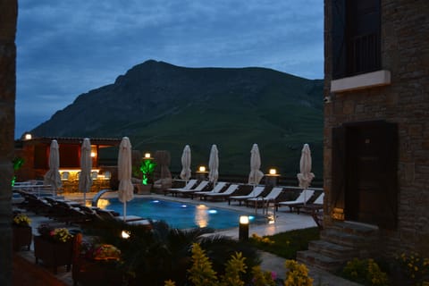 Seasonal outdoor pool