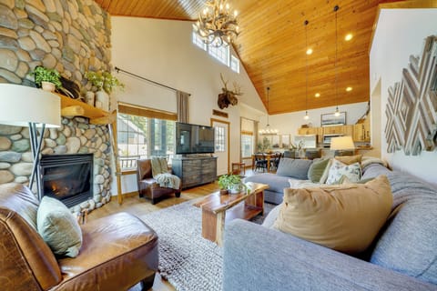 House (2 Bedrooms) | Interior
