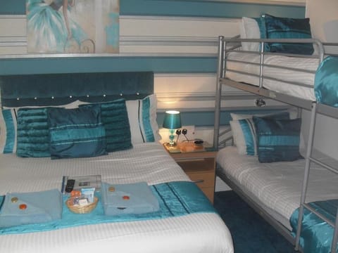 Family Room | In-room safe, iron/ironing board, free WiFi