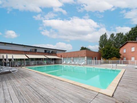 Apartment | Pool | Outdoor pool