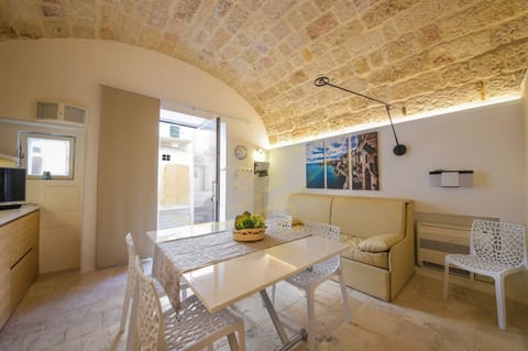 Apartment (1 Bedroom) | Living area