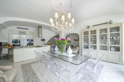 House | 6 bedrooms
