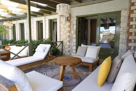 Comfort Room, Pool View | Terrace/patio