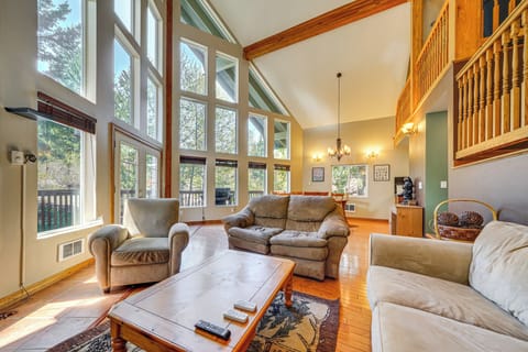 House (4 Bedrooms) | Interior