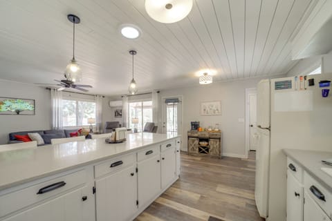 Cottage (2 Bedrooms) | Interior