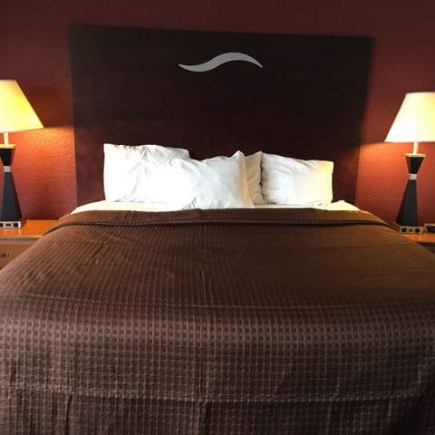 Standard Room, 2 Bedrooms, Smoking | Free WiFi