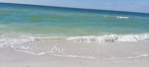 Condo, 1 Queen Bed with Sofa bed (Barefoot Beach Resort A105) | Beach