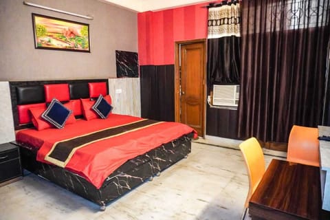 Deluxe Room | Free WiFi