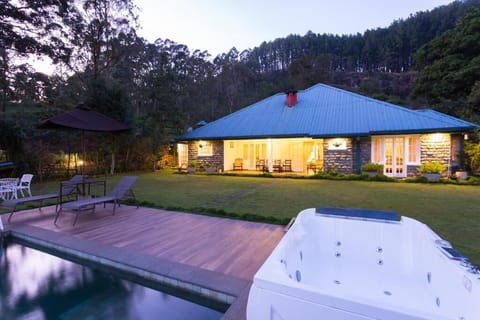 Deluxe Double Room, Mountain View | Terrace/patio