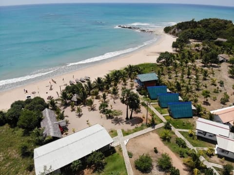 Deluxe Double Room, Garden View | Beach