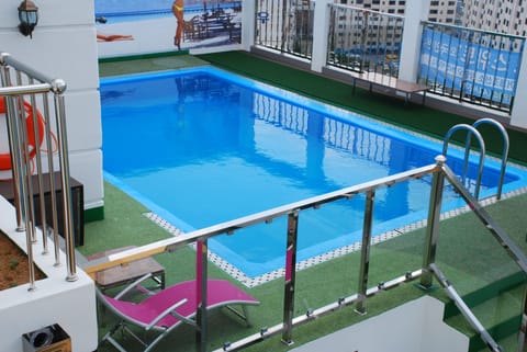 Rooftop pool