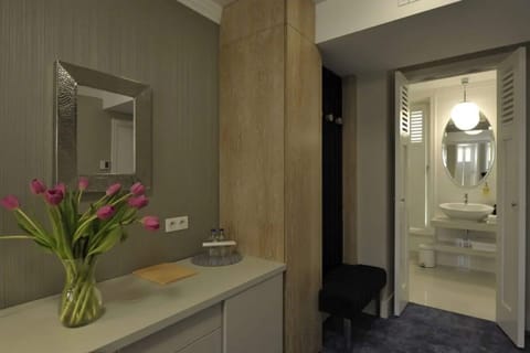 Double or Twin Room | Premium bedding, desk, iron/ironing board, free WiFi