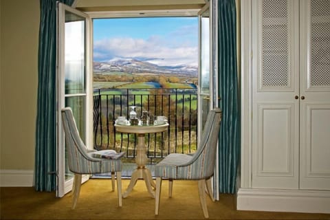 Superior Room | Travel crib, rollaway beds (surcharge), WiFi (free), bed sheets
