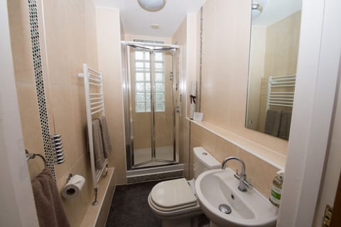 Free toiletries, hair dryer, bathrobes, towels