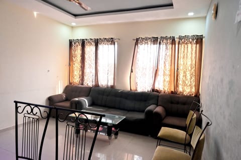 Villa | Living area