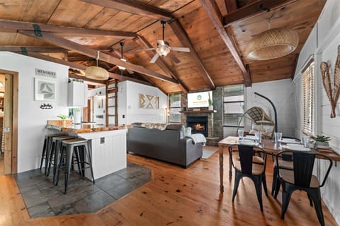 House, Multiple Beds, Patio, Garden View (Whispering Bass Lodge) | Interior