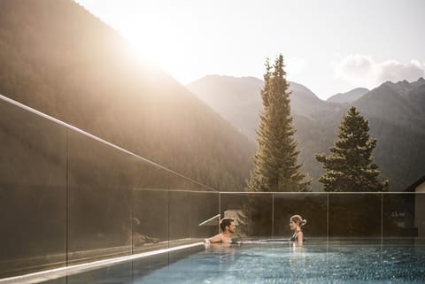 Indoor pool, outdoor pool