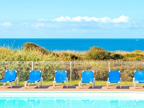 Apartment | Pool | Outdoor pool, a heated pool