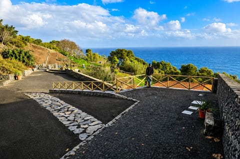 Cottage, Sea View | Property grounds
