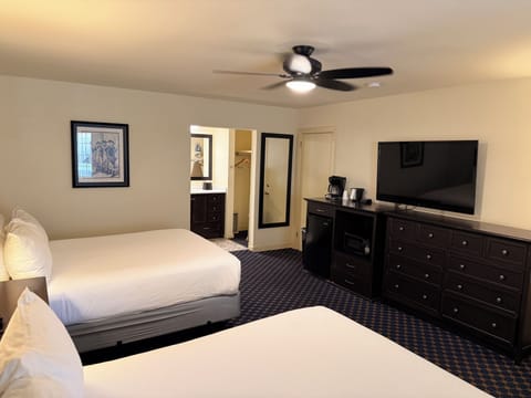 Double Room with 2 Queen Size Beds | Iron/ironing board, free WiFi, bed sheets