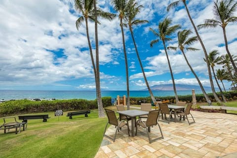 Condo, 1 Bedroom | Outdoor dining