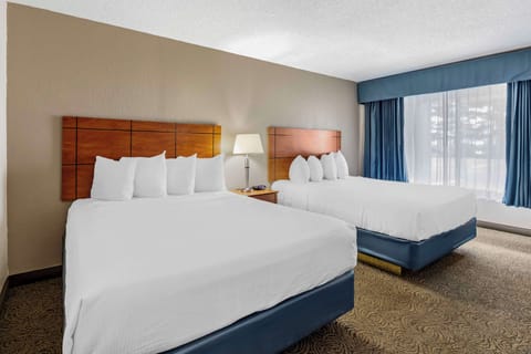 Pillowtop beds, iron/ironing board, cribs/infant beds, WiFi