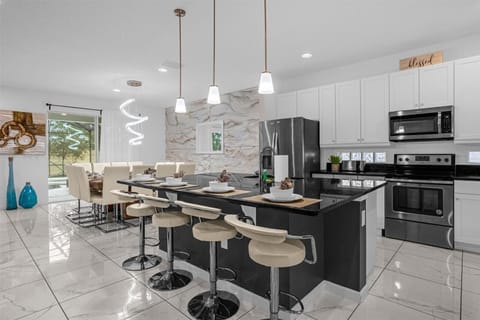 House, Multiple Beds, Pool View (SON104-2611-9-GP) | Private kitchen