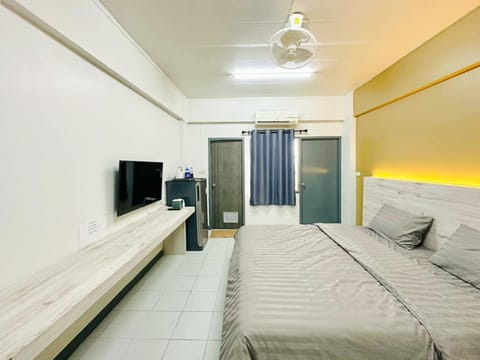 Standard Double Room | Free WiFi