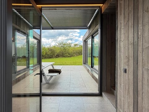 House | Reception