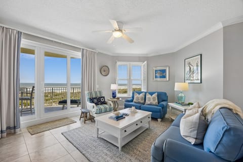 Condo, 2 Bedrooms | Living area | Smart TV