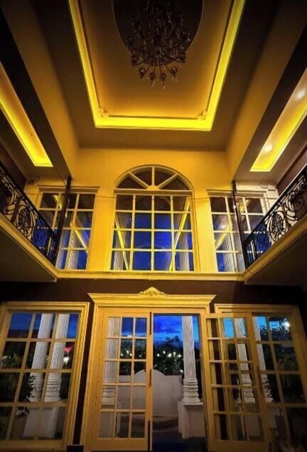 Luxury Double Room, Balcony, Pool View | Interior