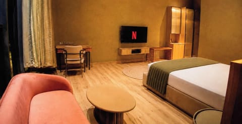 Executive Cottage, Pool View | In-room safe, blackout drapes, soundproofing, iron/ironing board